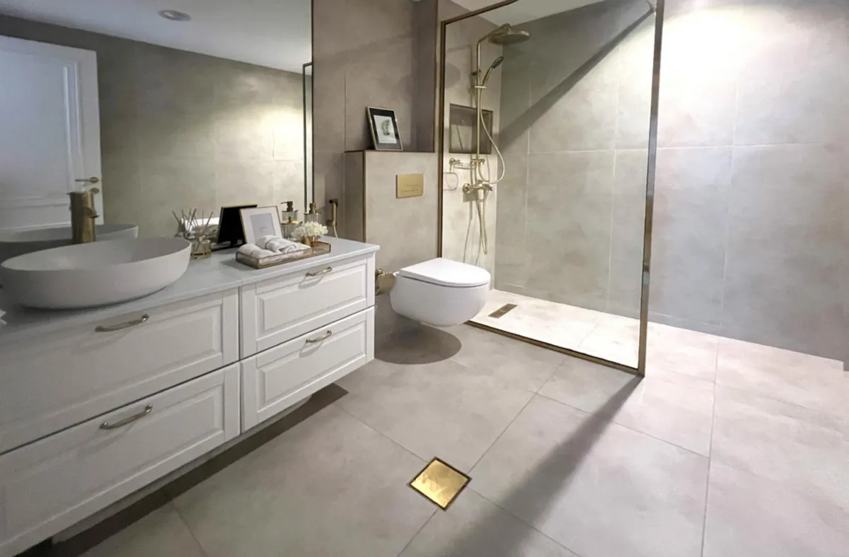 Mayas Geneva